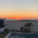 Villa With Pool Right By Water